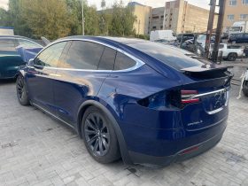 TESLA MODEL X 75D, 2016