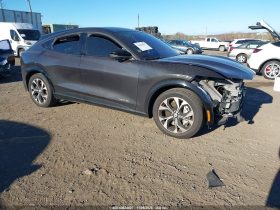 FORD MUSTANG MACH-E PREMIUM, 2022