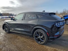 FORD MUSTANG MACH-E PREMIUM, 2023