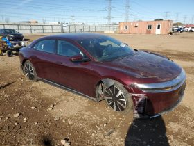 LUCID MOTORS AIR PURE, 2023
