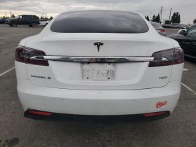 TESLA MODEL S 75, 2017