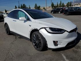 TESLA MODEL X 75D, 2018