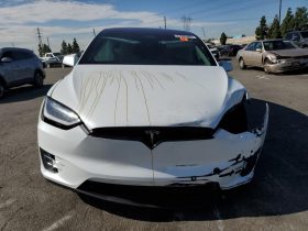TESLA MODEL X 75D, 2018