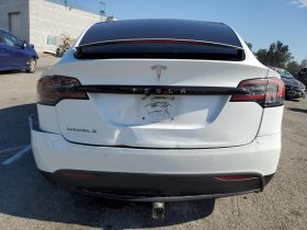TESLA MODEL X 75D, 2018