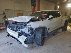 RIVIAN R1T LAUNCH EDITION, 2022