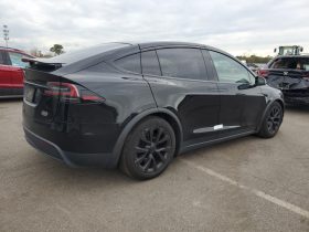 TESLA MODEL X PLAID, 2022