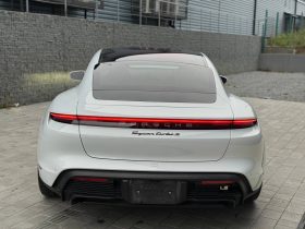 PORSCHE TAYCAN TURBO S, 2020
