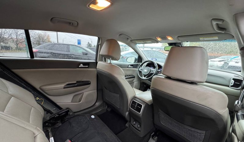 
KIA SPORTAGE EX, 2017 (2016) full									