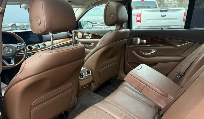 
MERCEDES-BENZ E 400 4MATIC, 2017 full									