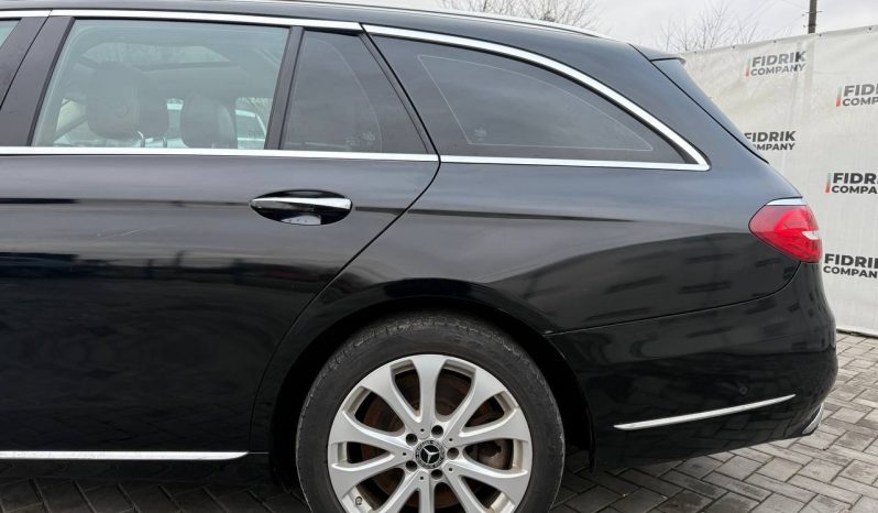 
MERCEDES-BENZ E 400 4MATIC, 2017 full									