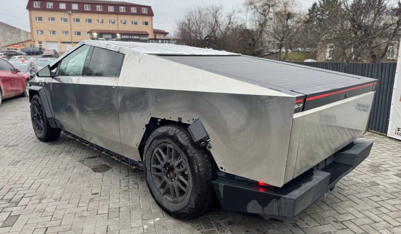 
TESLA CYBERTRUCK, 2024 full									