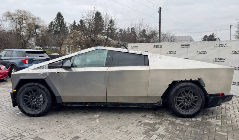 
TESLA CYBERTRUCK, 2024 full									