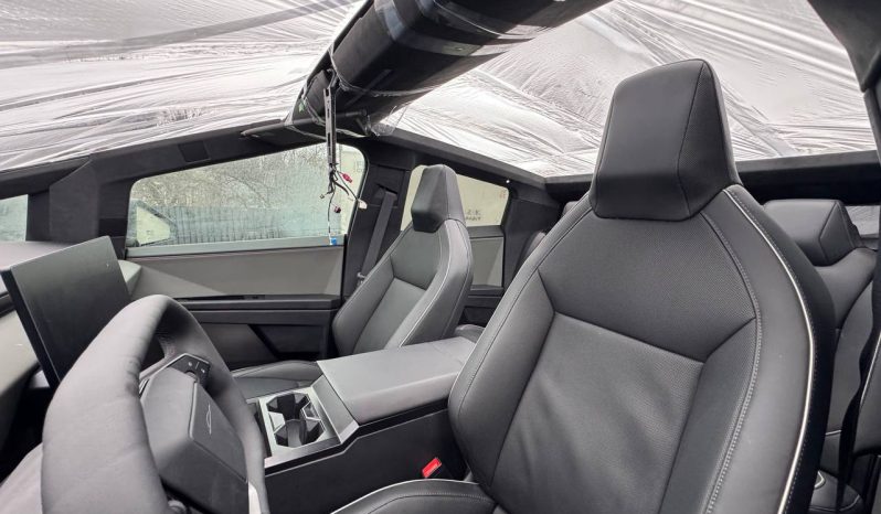 
TESLA CYBERTRUCK, 2024 full									