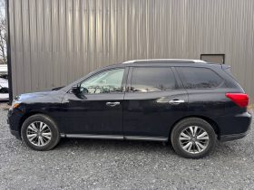 NISSAN PATHFINDER SV, 2020 (2019)