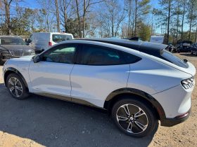 FORD MUSTANG MACH-E PREMIUM, 2023