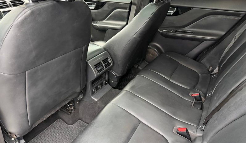 
JAGUAR F-PACE PREMIUM, 2019 (2018) full									