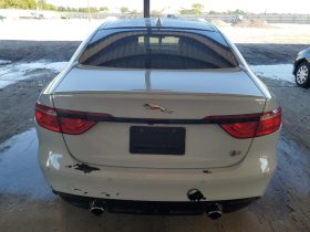 JAGUAR XF S, 2016 (2015)