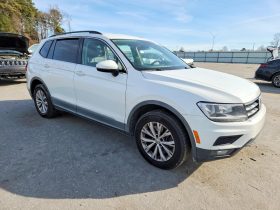 VOLKSWAGEN TIGUAN SE, 2018 (2017)
