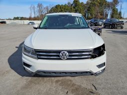 
VOLKSWAGEN TIGUAN SE, 2018 (2017) full									