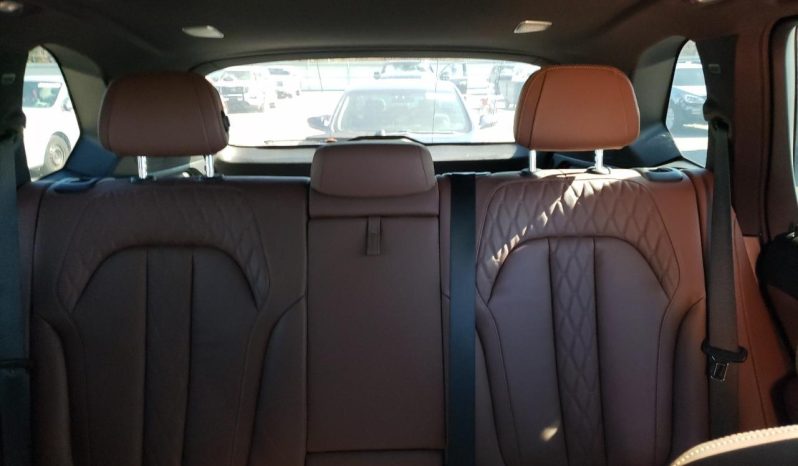 
BMW X5 XDRIVE50I, 2019 full									