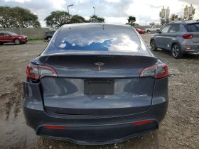 TESLA MODEL Y PERFORMANCE, 2022