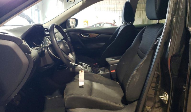 
NISSAN ROGUE SV, 2017 full									