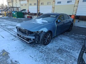 VOLVO S90 T6 MOMENTUM, 2018 (2017)