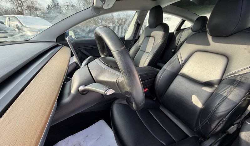 
TESLA MODEL 3 MR RWD, 2018 full									