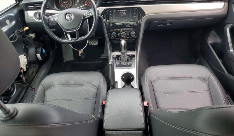 
VOLKSWAGEN PASSAT SE, 2020 (2019) full									