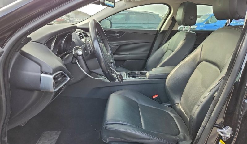 
JAGUAR XE PREMIUM, 2017 (2016) full									