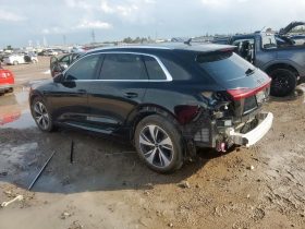 AUDI Q8 E-TRON PREMIUM PLUS, 2024 (2023)