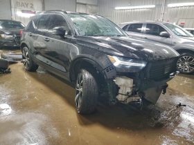 VOLVO XC40 RECHARGE, 2021