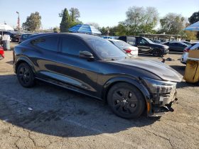 FORD MUSTANG MACH-E CALIFORNIA ROUTE 1, 2022