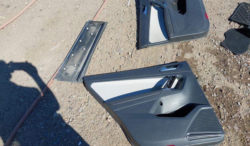 
VOLKSWAGEN TIGUAN 2.0T SEL, 2018 (2017) full									