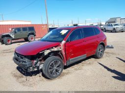 
VOLKSWAGEN TIGUAN 2.0T SEL, 2018 (2017) full									