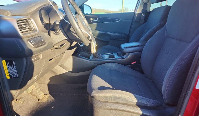 
KIA SORENTO LX, 2017 (2016) full									