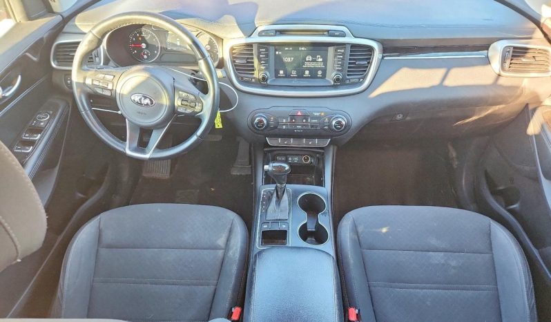 
KIA SORENTO LX, 2017 (2016) full									