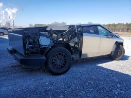 TESLA CYBERTRUCK, 2024