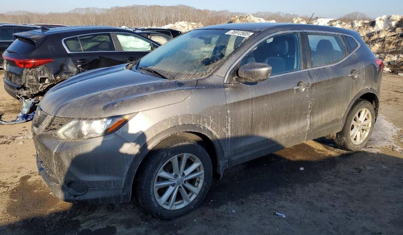 
NISSAN ROGUE SPORT S, 2018 full									