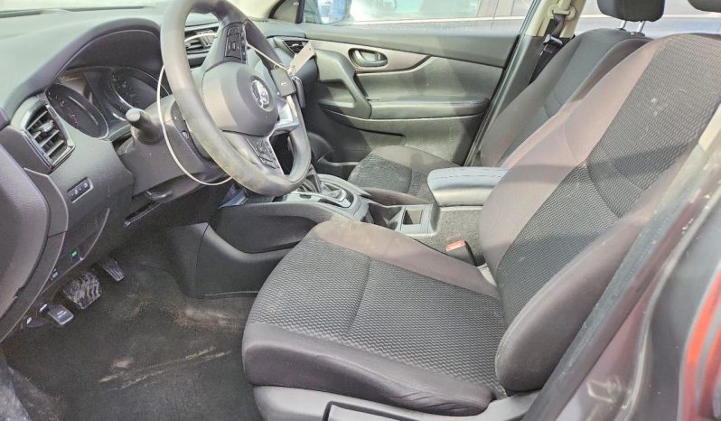 
NISSAN ROGUE SPORT S, 2018 full									