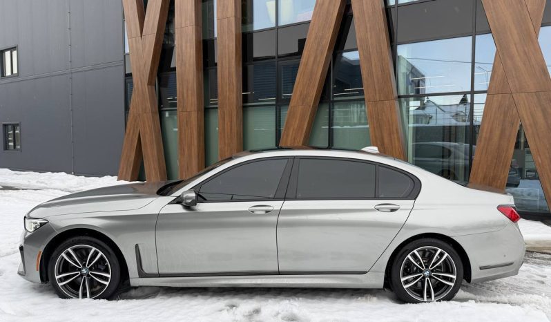 
BMW 7 SERIES 740 XI,2022 full									
