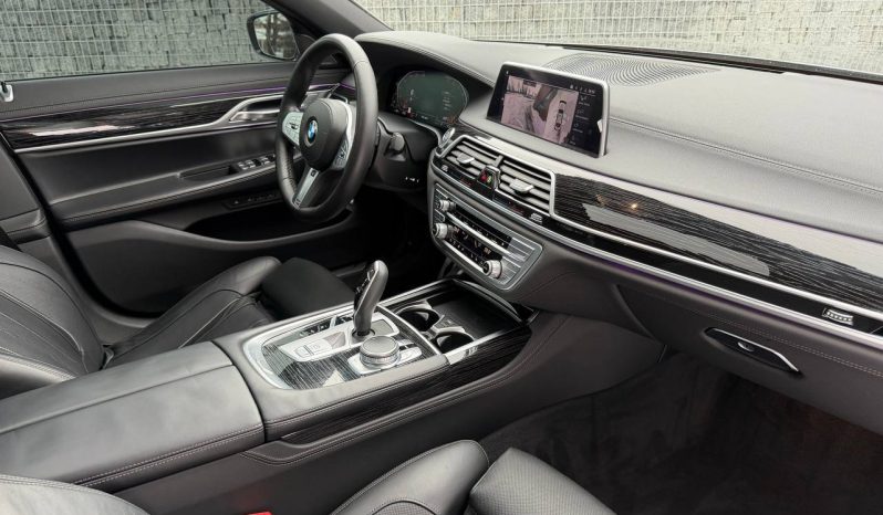 
BMW 7 SERIES 740 XI,2022 full									