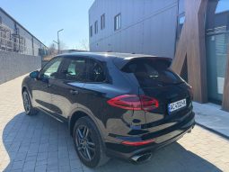 PORSCHE CAYENNE DIESEL, 2015
