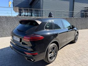 PORSCHE CAYENNE DIESEL, 2015
