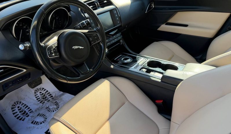 
JAGUAR XE 25T, 2017 (2016) full									