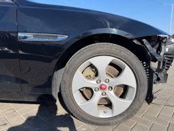 
JAGUAR XE 25T, 2017 (2016) full									
