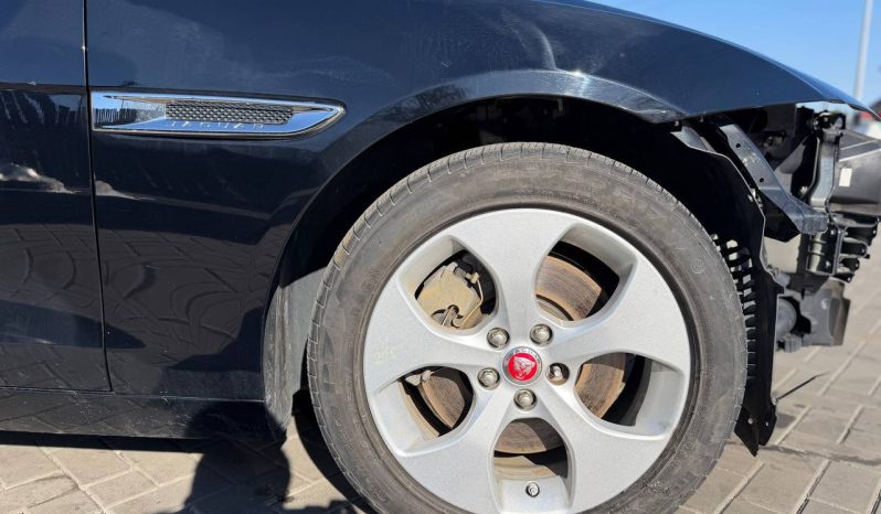 
JAGUAR XE 25T, 2017 (2016) full									