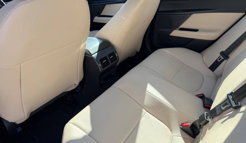 
JAGUAR XE 25T, 2017 (2016) full									