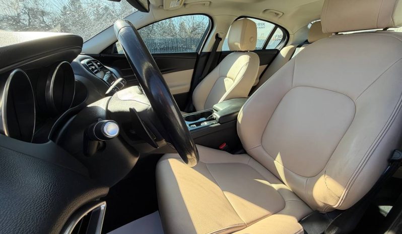 
JAGUAR XE 25T, 2017 (2016) full									