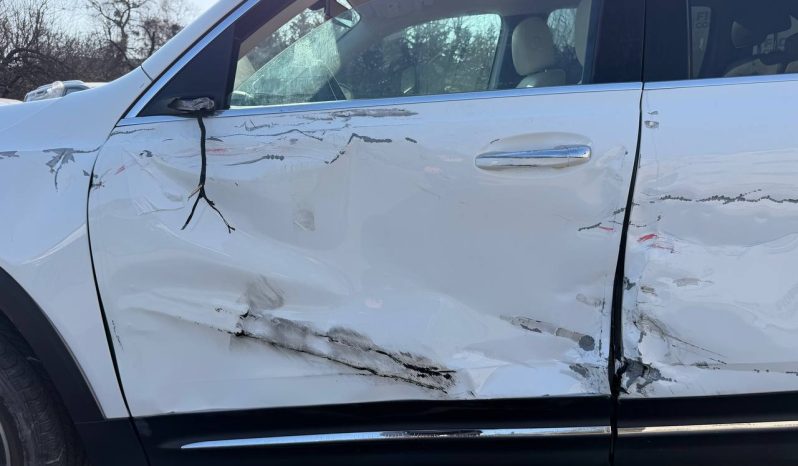 
MERCEDES-BENZ GLB 250 4MATIC, 2020 (2019) full									